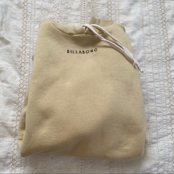 Billabong Hoodie 🌼 - Picture 2 of 4